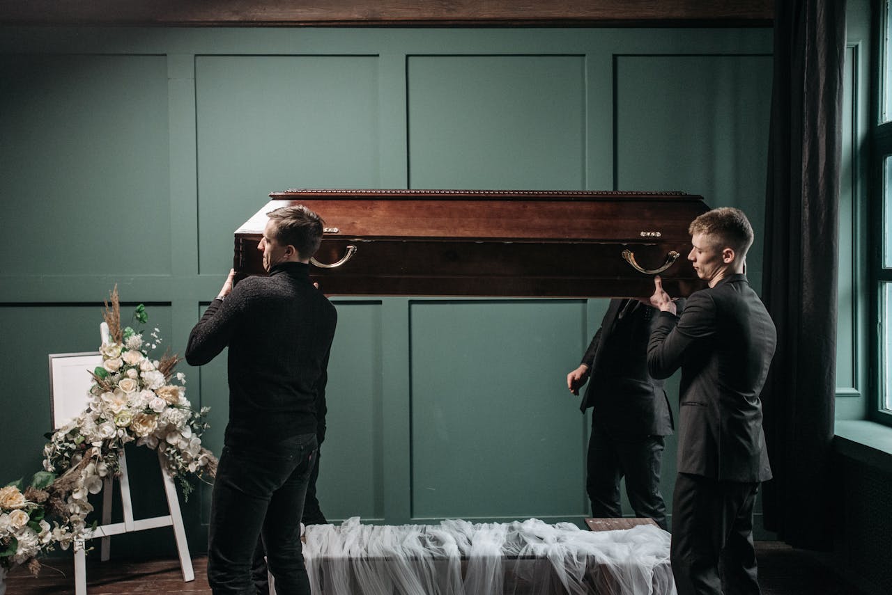 Qué servicios ofrece una funeraria